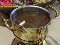 -周老三跷脚牛肉·全牛火锅(非遗传承店)