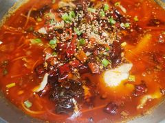 麻辣水煮鱼-叶派龙虾•招牌香辣蟹·海鲜(中海国际店)