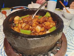 石锅杭椒牛蛙-桂满陇天书(南京德基旗舰店)