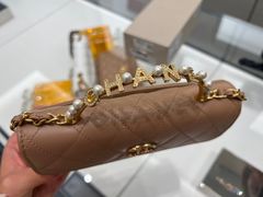 -CHANEL(戴高乐机场T 2E店)