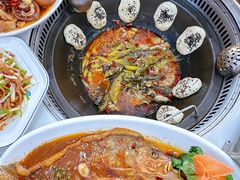 -丹水桥地锅鱼·翘嘴鲌·地方特色全鱼宴(丹江口大坝店)