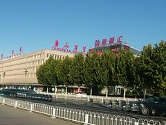 -唐山抗震纪念碑广场