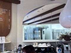 -VERIE BAKEHOUSE