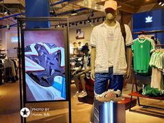 -阿迪达斯(武林银泰三叶草店)