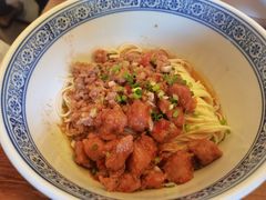 辣肉拌面-沪西老弄堂面馆(定西路店)