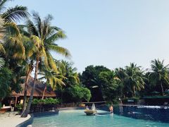 -三亚湾海居铂尔曼度假酒店