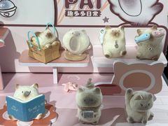 -名创优品(北京新中关购物中心地铁层店)