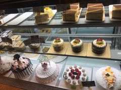 -焙丽拾光(麦凯乐直营店)