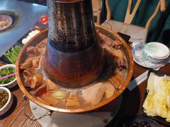 -冰冰龙虾·江湖菜·花园江景餐厅