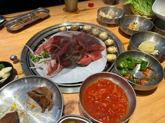 -极简·炭火烤肉主题餐厅·龙虾烧烤·烤羊排(宝龙店)