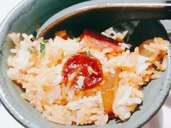 广式腊味煲仔饭-狐狸爱上椰子鸡(滨江星光大道店)