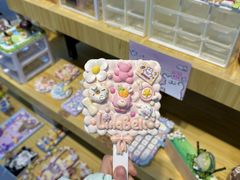 -郑在DIY·潮玩银饰绘画手作(中央大道旗舰店)