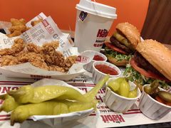 -The Habit Burger Grill 哈比特汉堡(爱琴海店)