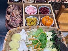 -野菌皇海景野生菌火锅(滨海大道店)