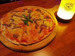 烤牛肉披萨-蓝枪鱼鲜酿啤酒餐厅blue marlin(江宁店)