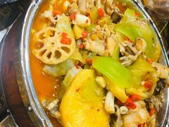 香锅蛙-老闵田螺馆·南昌特色小炒(梦时代店)