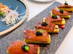 鱼子酱麒麟片皮鸭-丽轩中餐厅(广州丽思卡尔顿酒店)