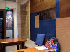 -包整·丝娃娃(一览甲秀楼风景店)