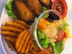 人气小吃拼盘-丽莎沙拉轻食餐厅(国贸店)