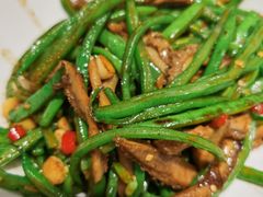 -黄泥岗·地道湖北菜(奥特莱斯店)