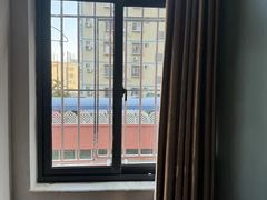 -昆季酒店(深圳坂田五和地铁站店)