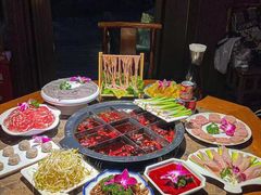 -厚山庭院重庆老火锅