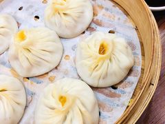 蟹黄小笼-朱新年·苏式汤团·面点(北寺塔店)