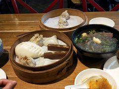 -新梅华·茶点餐厅(欧尚店)