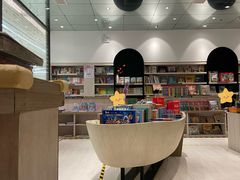 -钟书阁(群光广场店)