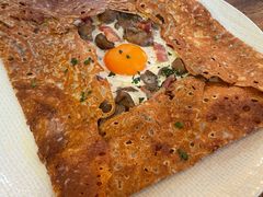 鸡蛋蘑菇熏肉荞麦可丽饼-RAC BAR(安福路店)