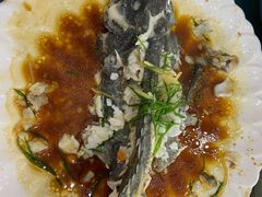 -覃记海鲜美食餐厅