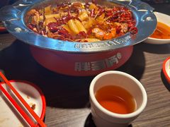 -胖哥俩肉蟹煲(上海悦荟广场店)