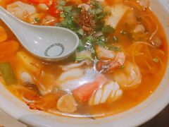 -大头虾越式风味餐厅(光明广场店)