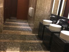 -三亚湾海居铂尔曼度假酒店