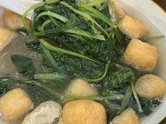 油豆腐粉丝汤-小姜锅贴(凤凰街店)