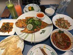 -一坐一忘云南菜(嘉里中心店)