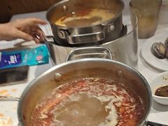 -领鲜活海鲜榴莲自助火锅(东门店)