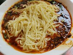 -黎氏老太婆小面馆(临华大厦店)