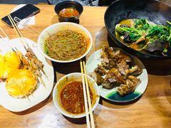 -万记麻辣烫国展总店