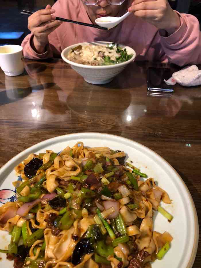 瘸子烩面(新城区店)-"有没有人想来尝一尝这个1688的烩面[调.