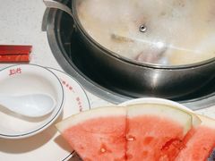 -三人行骨头王火锅(长寿店)
