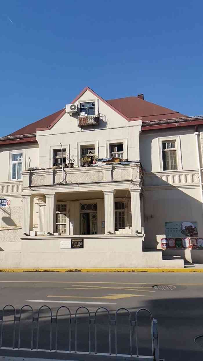 赞的人木槿染年2019年7月4日打分天津名67故居系列—16 龚心湛旧居