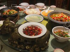 -老湖南民间菜·牛肉十八炒(花都店)