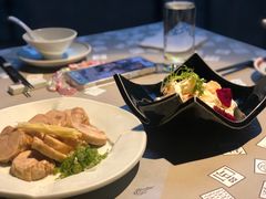 -穹六人间 people 6(岳阳路店)