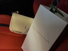 -梵克雅宝(国贸商城店)