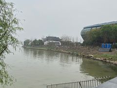 -上海滴水湖皇冠假日酒店