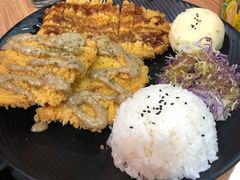 猪鱼双排饭-鱼籽村秘制拌饭(崇文门店)