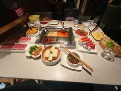 -海底捞火锅鲜切牛肉主题店(长寿路店)