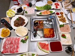 -海底捞火锅(宝龙广场夜宵主题店)