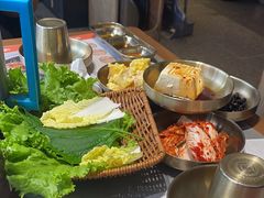 -草家酱蟹炭火烤肉店(珲春南路一店)